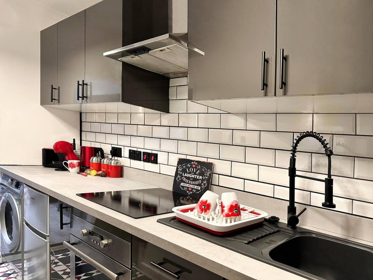 Boutique Backyard Bungalow - Brimsdown Enfield Luaran gambar