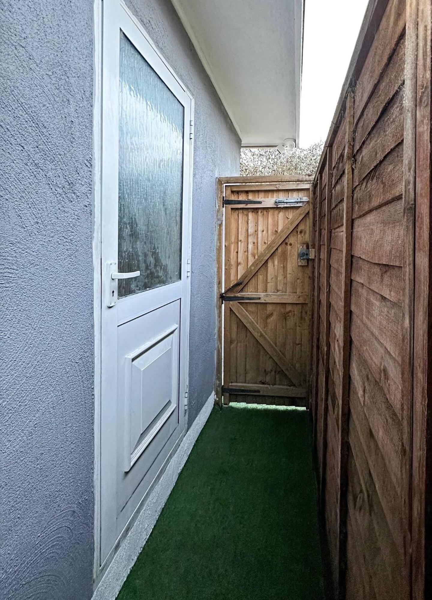 Boutique Backyard Bungalow - Brimsdown Enfield Luaran gambar